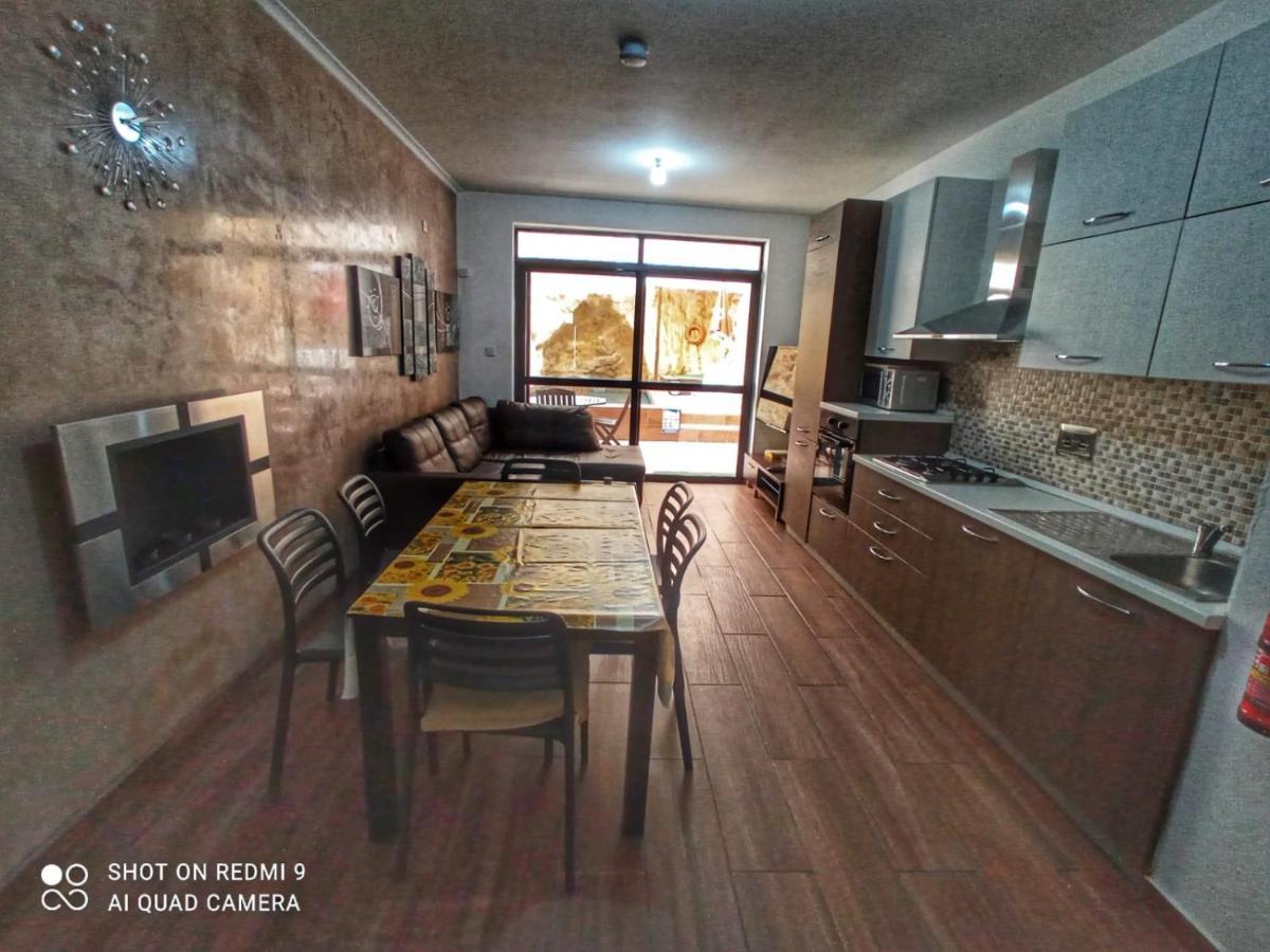 Town House With Private Pool In Village Centre Калкара Экстерьер фото