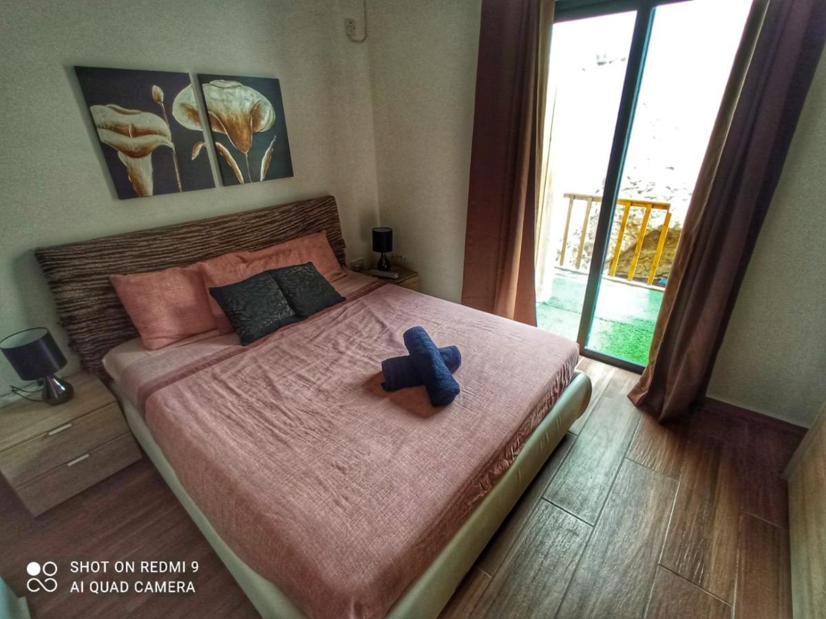 Town House With Private Pool In Village Centre Калкара Экстерьер фото